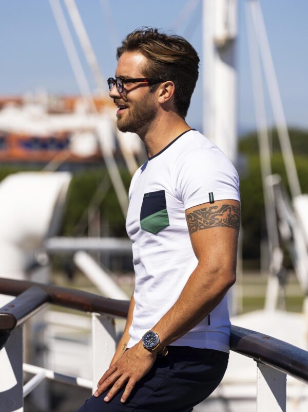 T-shirt com bolso Seissa - Image 4