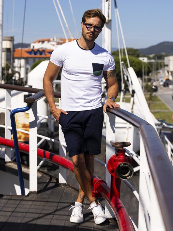 T-shirt com bolso Seissa - Image 3