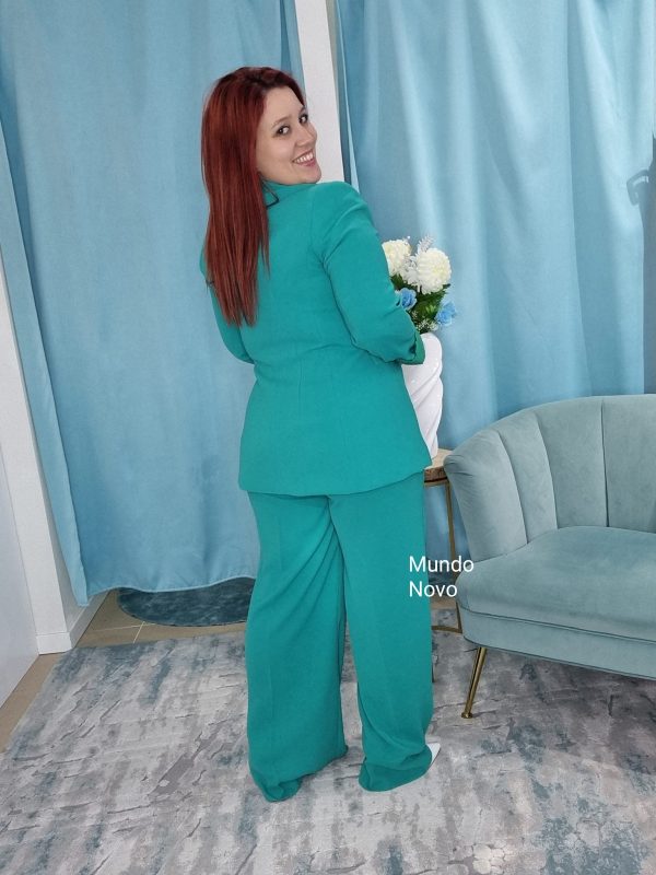 Blazer Verde Esmeralda Silvina Campos - Image 4