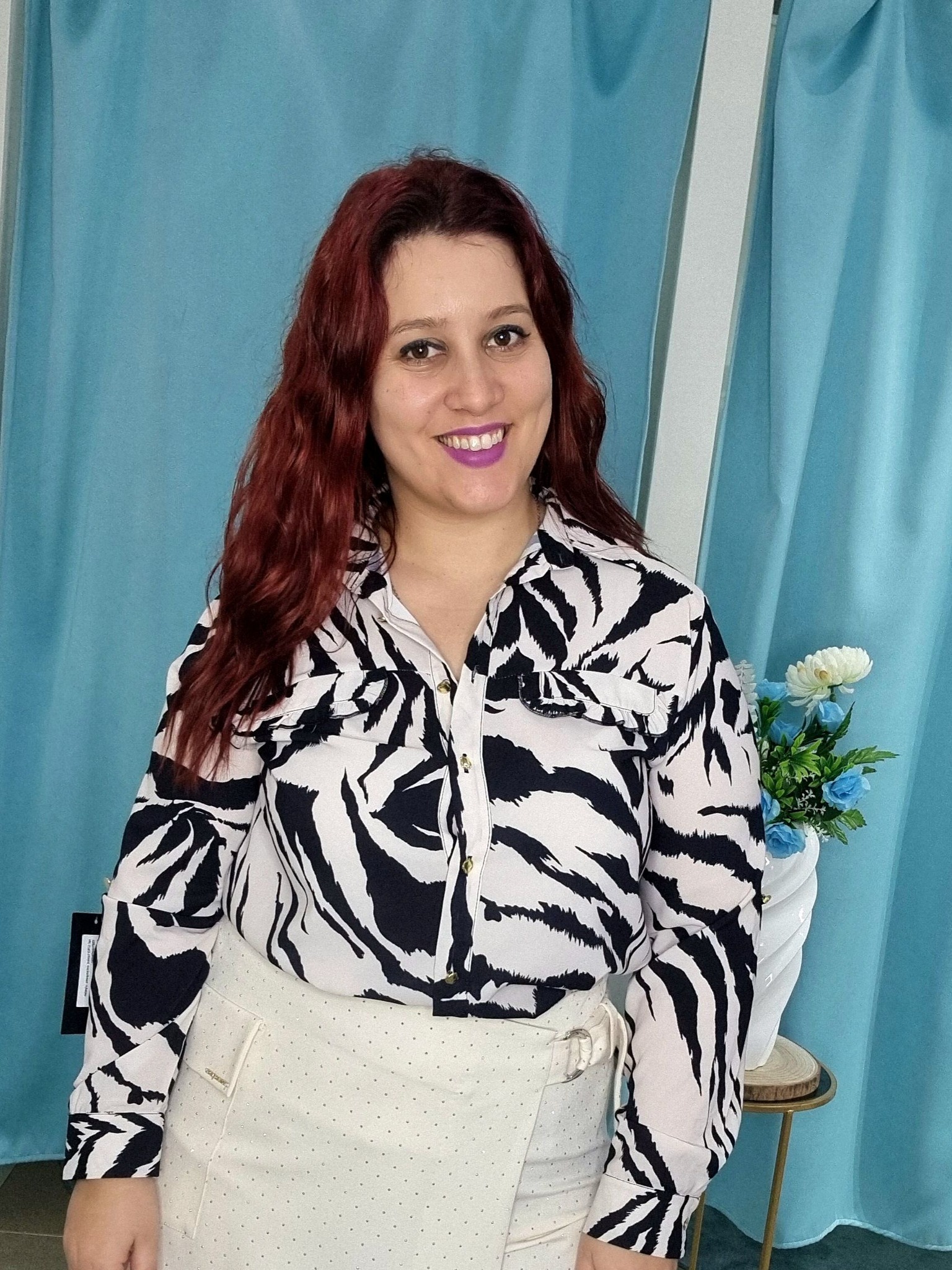 Camisa pérola e preta Anirene