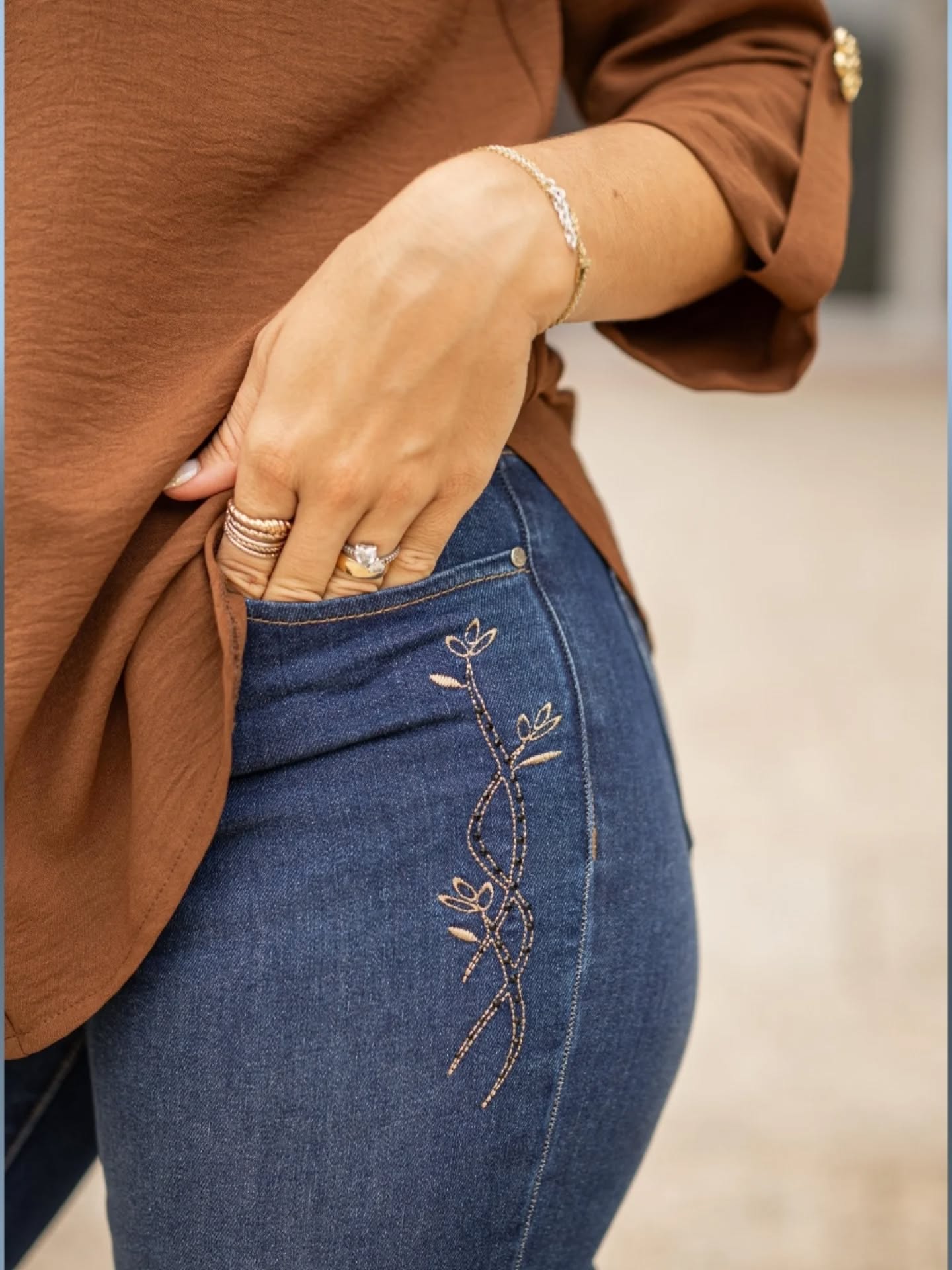 Calça de ganga justa