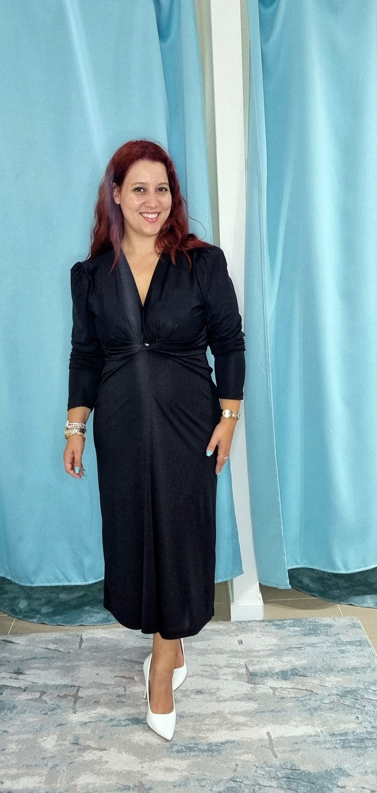 Vestido preto brilhante