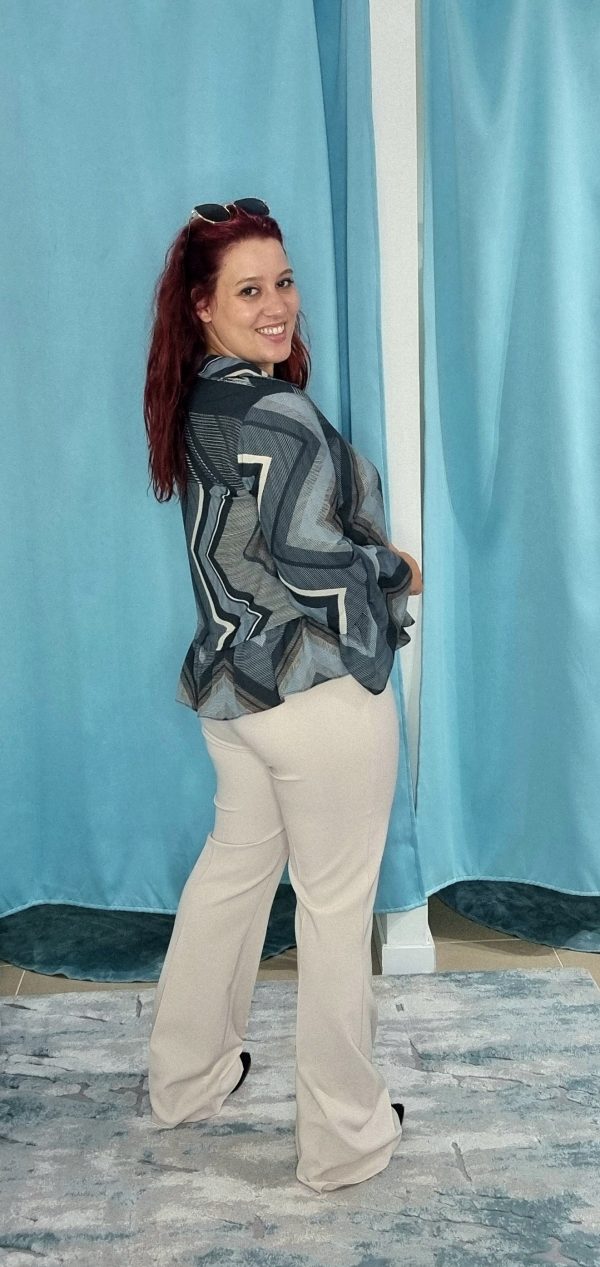 Calça boca de sino bege Silvina Campos - Image 7